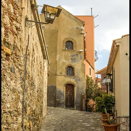 Apartment Pippo House Giardini Naxos