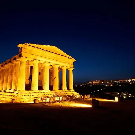 公寓 Pippo House 贾迪尼-纳克索斯