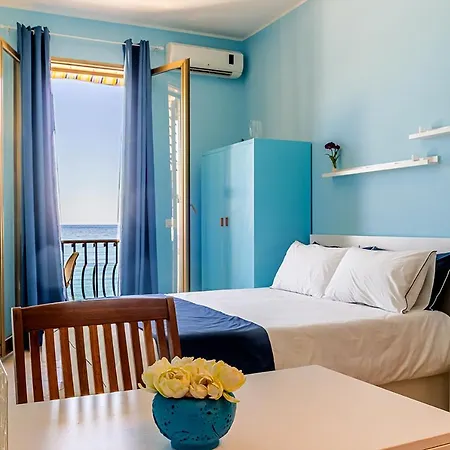 Pippo House Апартаменты Джардини-Наксос